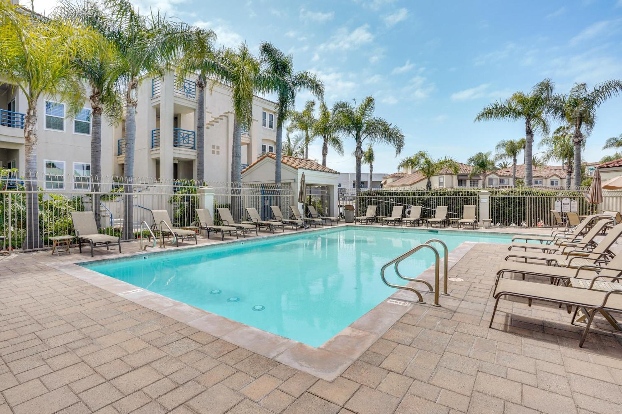 Huntington Beach Condo With Pool Less Than 1 Mi To Pier! Exterior photo